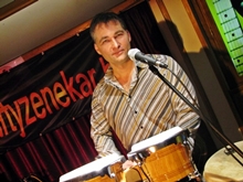 Free love buli a Retro partyzenekarral